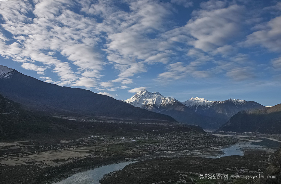 雅鲁藏布江南迦巴瓦峰