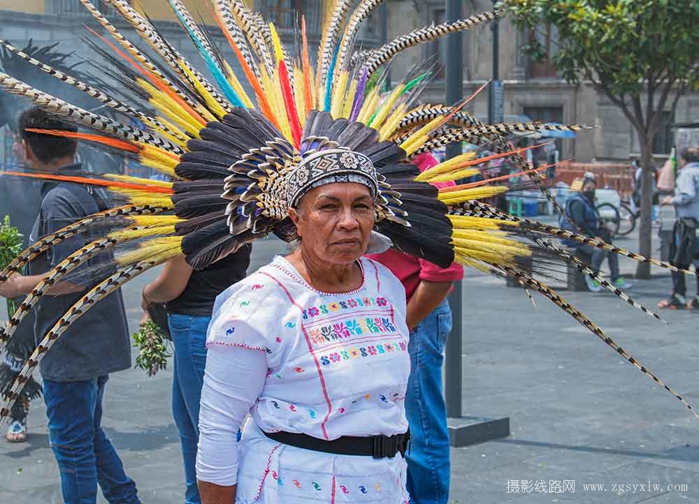 墨西哥街头的印第安巫师