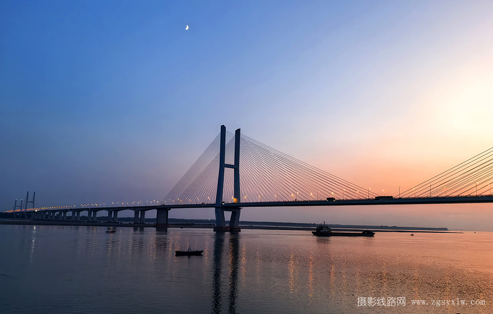 荆州长江大桥江