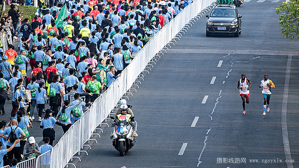 领跑