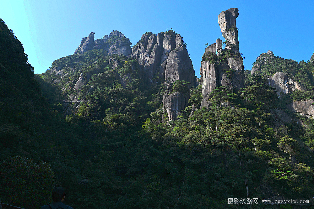 三清山印象2.--巨蟒出山