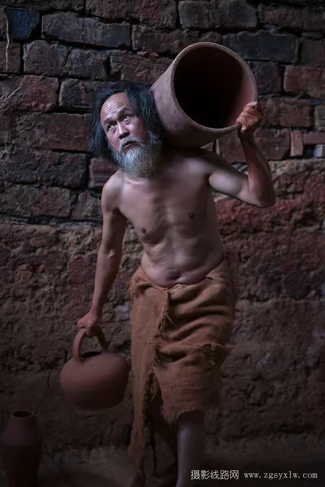 窑  工