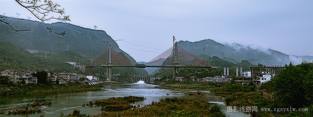 桑植贺龙特大桥顺利合拢