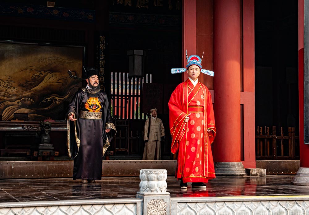 《铡美案》