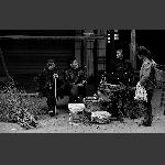赶集的人们
