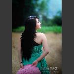 丽 影