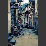 行走古巷