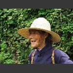 勤劳的麻空山婆婆