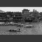 沱江泛舟