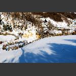 松岭雪村