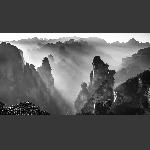 群峰竞秀