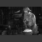 制陶工人三