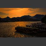 夕阳里的白河