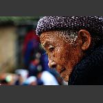 凝  思