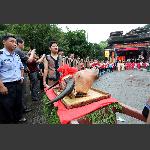 六月六  牛头祭品