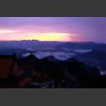 霞飞雾绕天门山