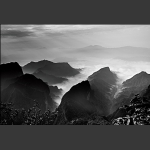 天门山上看大坪