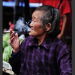 老妪人头像