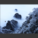 天门山雪韵
