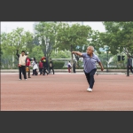 抖空竹