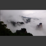 天子山时隐时现