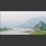 鸭绿江的早晨