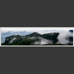 云遮雾绕天门山