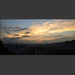 晚霞映庸城