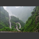 摩托闯天门