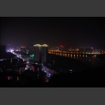 今非昔比——鹤立鸡群