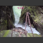 游坐龙峡