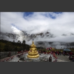 神秘莫测的贡嘎雪山