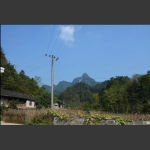 九龙山是湘鄂渝黔边区百县奇特的即将开发的旅游胜地。