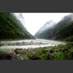 雾罩茅岩河