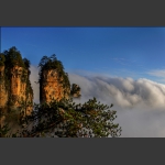 云绕天子山