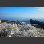 天门山雪景