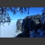 天门山雪景