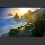 蛟龙出海