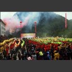滚龙闹春 3