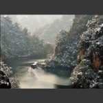 雪山情湖