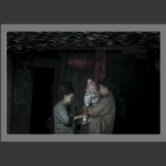 一个屋檐下