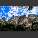 巍巍石峰