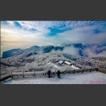 雪域仙山