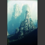 层峦叠嶂