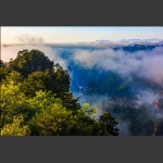 云涌黄石寨