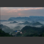 丛山峻岭