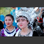 黄龙洞  土家妹