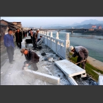 河堤建设者