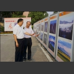 胡志文副市长视察展览