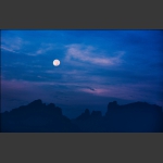 天门月夜
